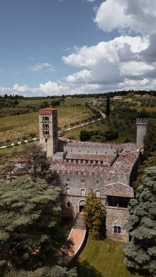 italian destination wedding in tuscany siena