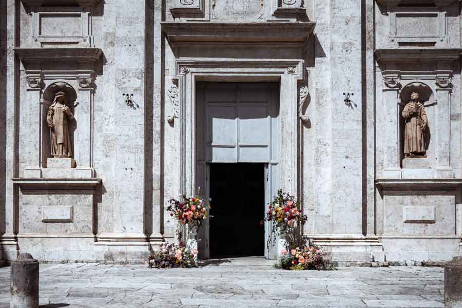 italian destination wedding in tuscany siena