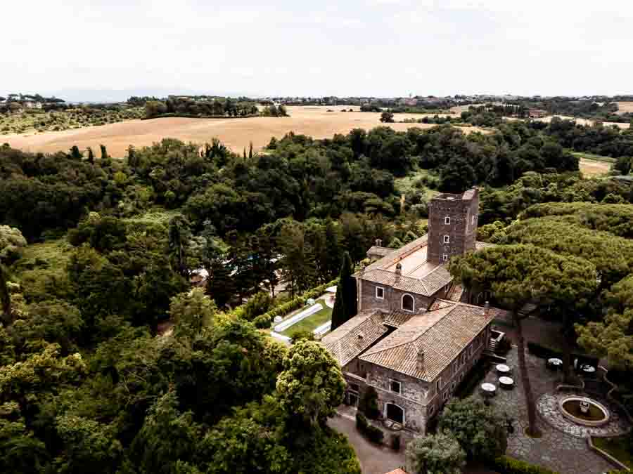 wedding in the castel in rome